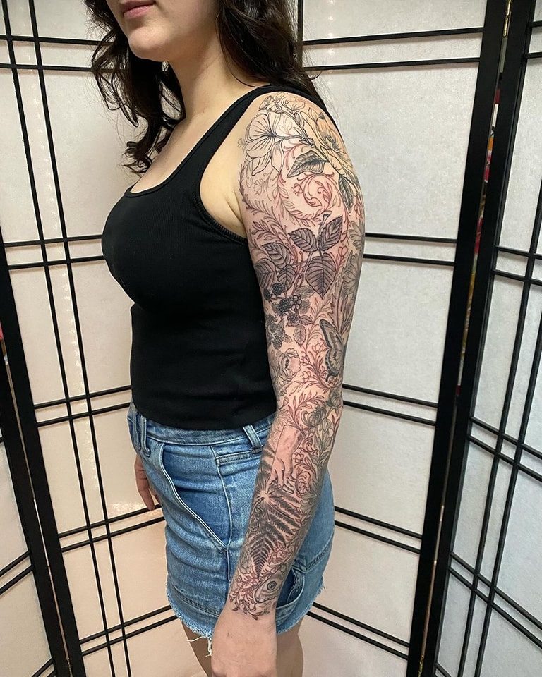 Straight π₯π₯π₯π₯ from Jonathan Steen @jonsteentattoos out of Sweetwater Collective @sweetwatercollective inβ¦