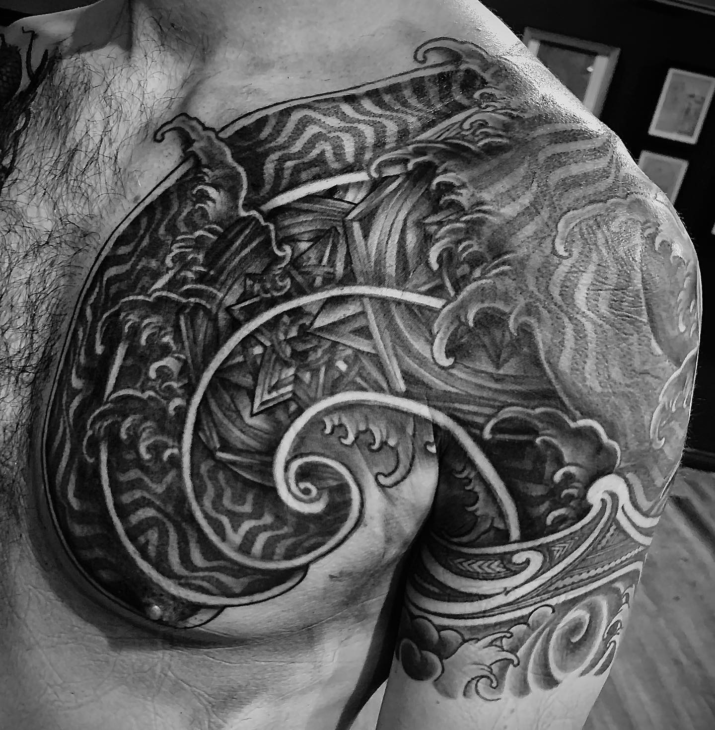 HUGE shout out to our friend from up north, Rob Hoskins @rob__hoskins hoskins and the crew at Messe Noire…